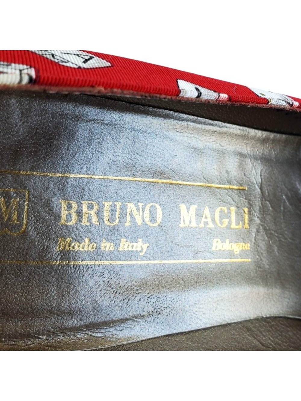 Vintage 1980s Bruno Magli Red Novelty Print Pumps Italy Sz 7.5 Dice - Picture 3 of 14